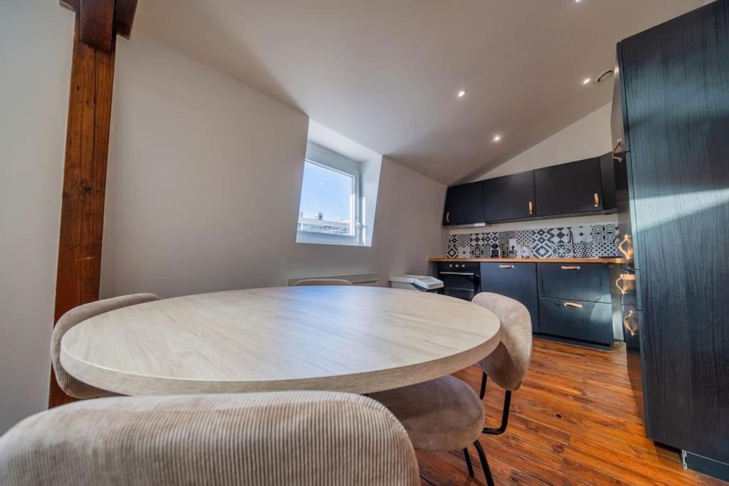 Ferienwohnung Le Joyau Reims Exterior foto